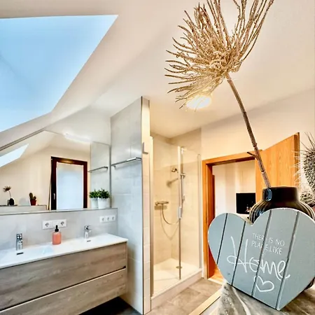 Apartment Sali Homes K39 Monte-carlo -spacious 6-bedroom With Terrace And Garden Views In Ideal For Groups